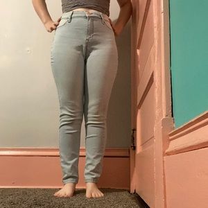 Skinny jeans